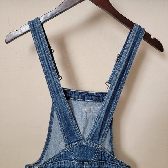 L.E.I. Rolled Cuff Denim Short Overalls - Picture 8 of 14